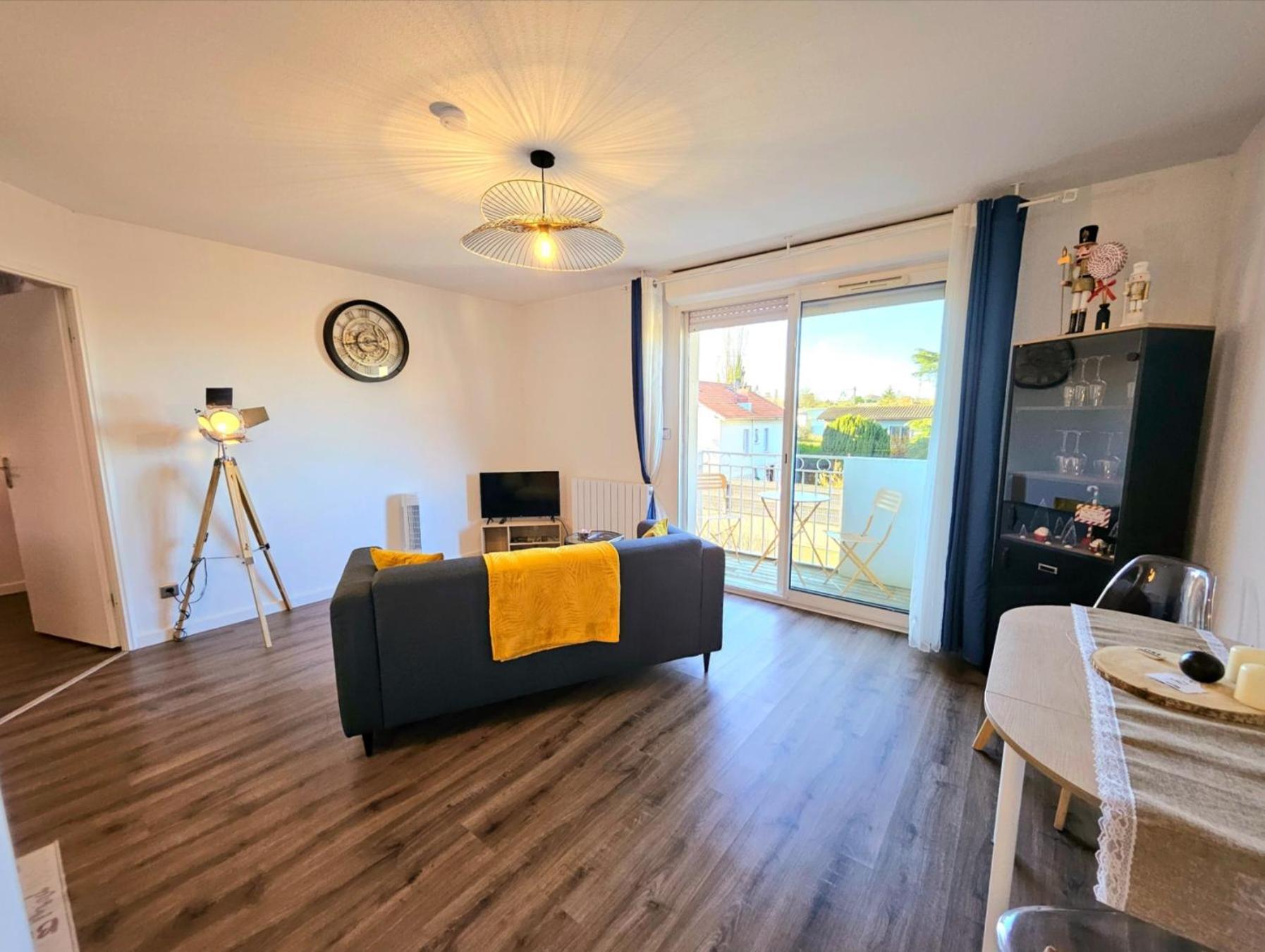 Appartement Residentiel Avec Parking/Proche Centre Angouleme Exterior photo