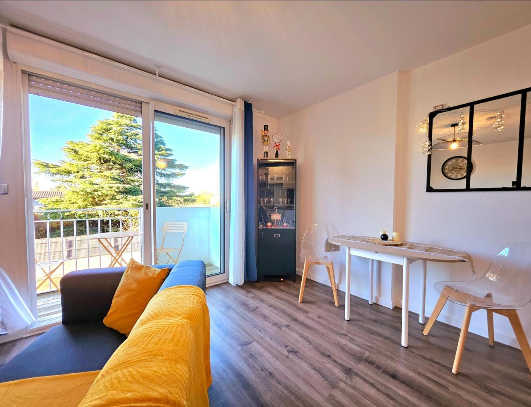 Appartement Residentiel Avec Parking/Proche Centre Angouleme Exterior photo