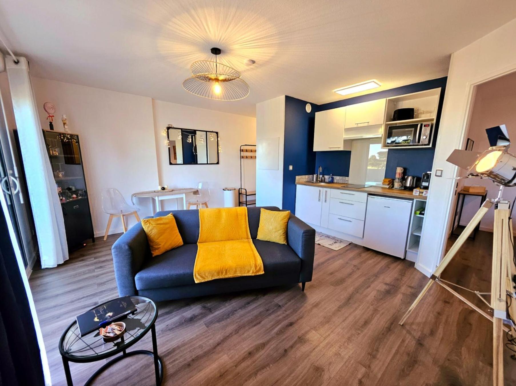 Appartement Residentiel Avec Parking/Proche Centre Angouleme Exterior photo